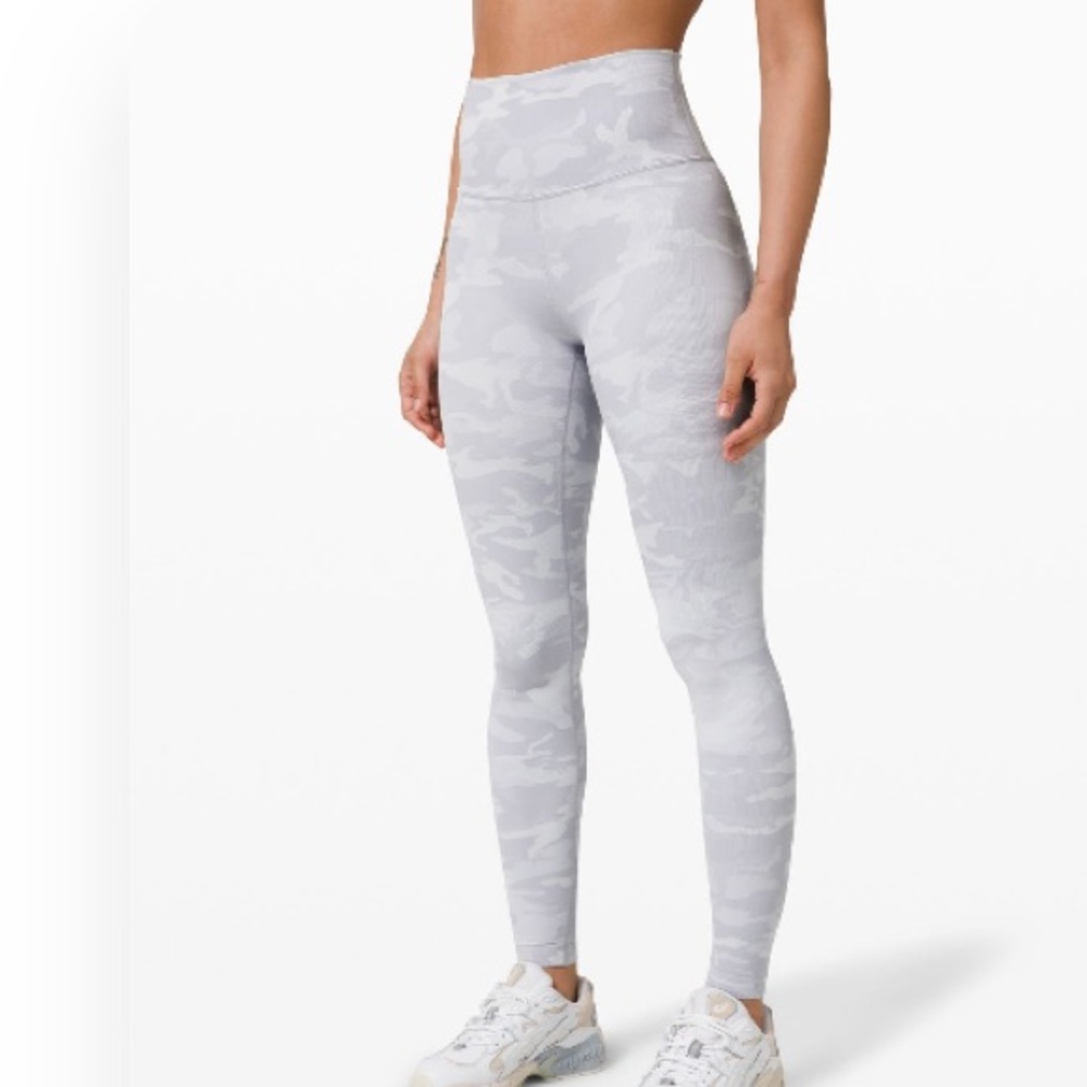 Lululemon Wunder Under hi-rise 28” luxtreme